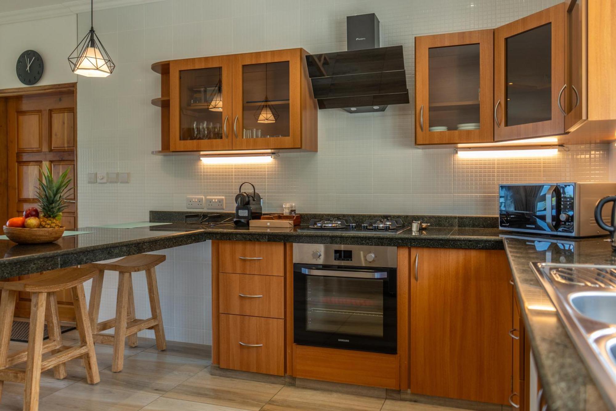 Summer Sand Holiday Apartments Beau Vallon  Exterior photo